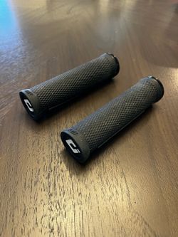 ODI elite flow lock on grips