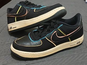 NIKE AIR FORCE 1