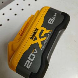 Dewalt New 8ah Battery XR