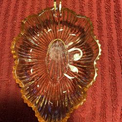  I rage Pink Depression Ribbed Glass Candy/relish/trinket Dish -leaf Shaped