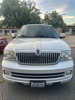 2005 Lincoln Navigator