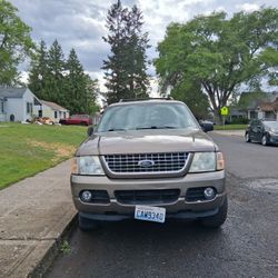 2004 Ford Explorer