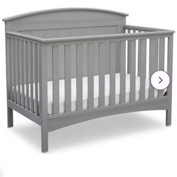 4 In 1 Crib/ Toddler Bed