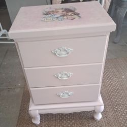 Adorable Pink Dresser//side Table 