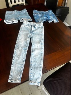 Denim bundle jeans, two pairs of short