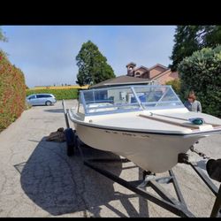 21’ Boat With in Board Out Board Mercury 