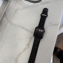 Apple Watch SE 2nd Gen