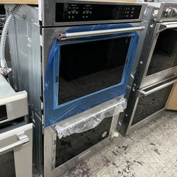 New Stainless Steel Kitchen Aid 30” Double Oven Electric 