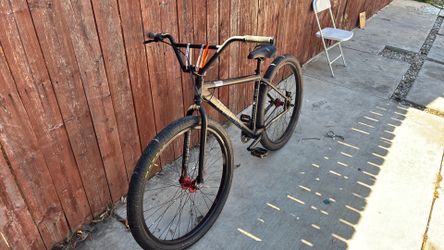 Throne bike the goon
