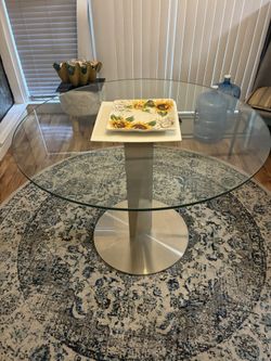 Glass Dinner Table