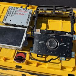 2012 Ford Edge Entertainment Systems Part 