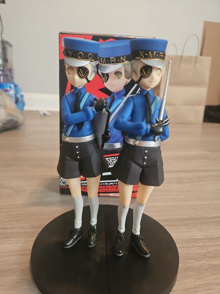 Caroline and Justine Figurines Persona 5