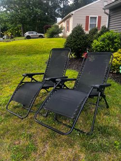 Lounge/Beach Chairs