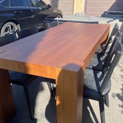 Wood Table With 6 Wooden Chairs 