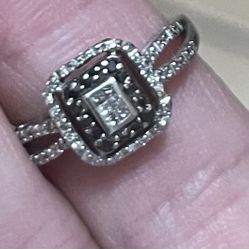 Kay Jewelers 10wg White Gold Diamond Ring 
