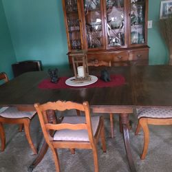 Large Solid Wood Dining Room Table and Chairs! 
