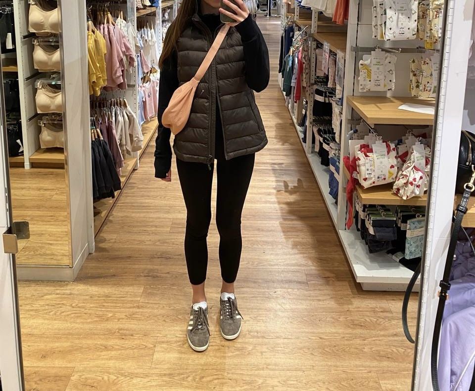 Uniqlo Round Mini Shoulder Bag