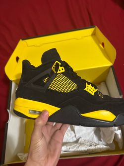 Jordan 4 Yellow Thunders