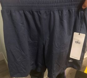 Alo shorts