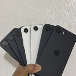 Lot Of 7 iPhone 16e $470