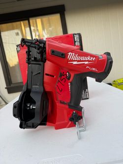 Milwaukee m18v fuel coil Rufin nailer tool only