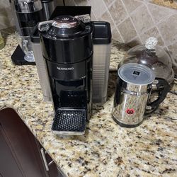 Nespresso Machine & Milk Mixer