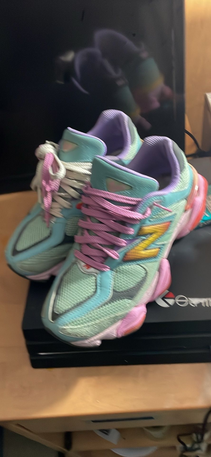 New Balance 9060