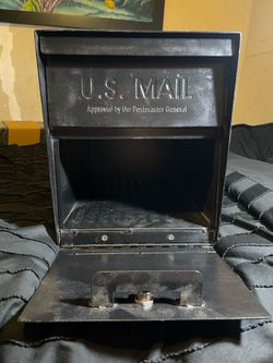 Mail Boss mailbox with Post