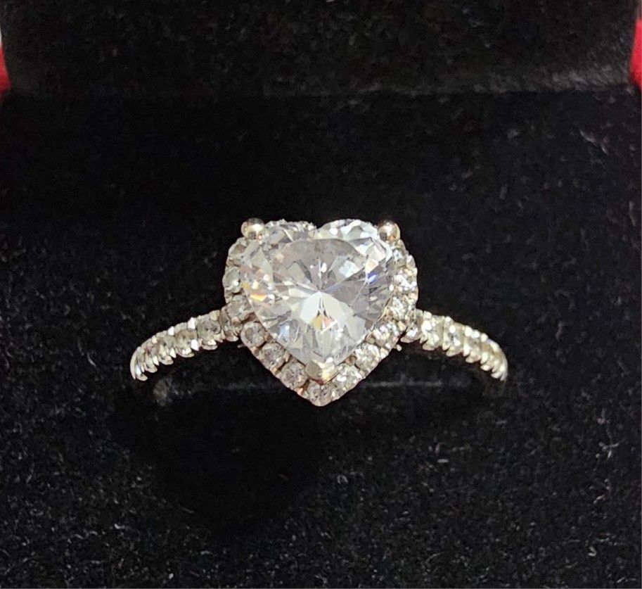 Beautiful 14K White Gold CZ Heart Ring SIZE 9