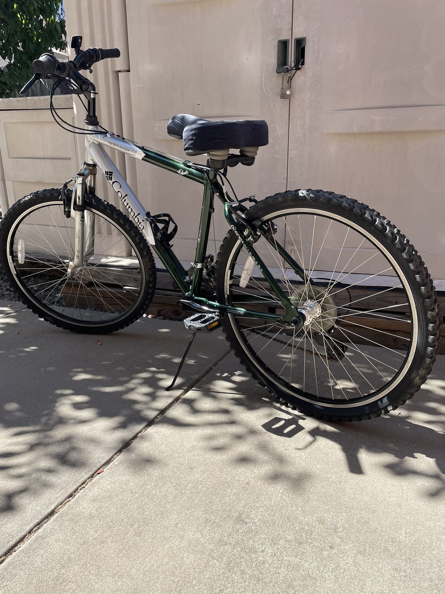 Columbia Northway Men s Comfort Bike for Sale in Mather CA OfferUp