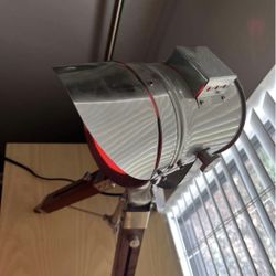 Vintage Rustic Spotlight Table Lamp