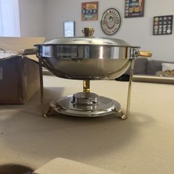 4 Chaffing Dishes 
