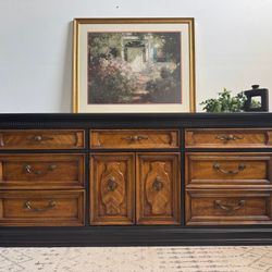 Two tone Thomasville Large Dresser/ Buffet (Delivery Available)