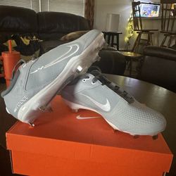 Nike Women's Hyperdiamond 4 Elite Softball Cleats size 11