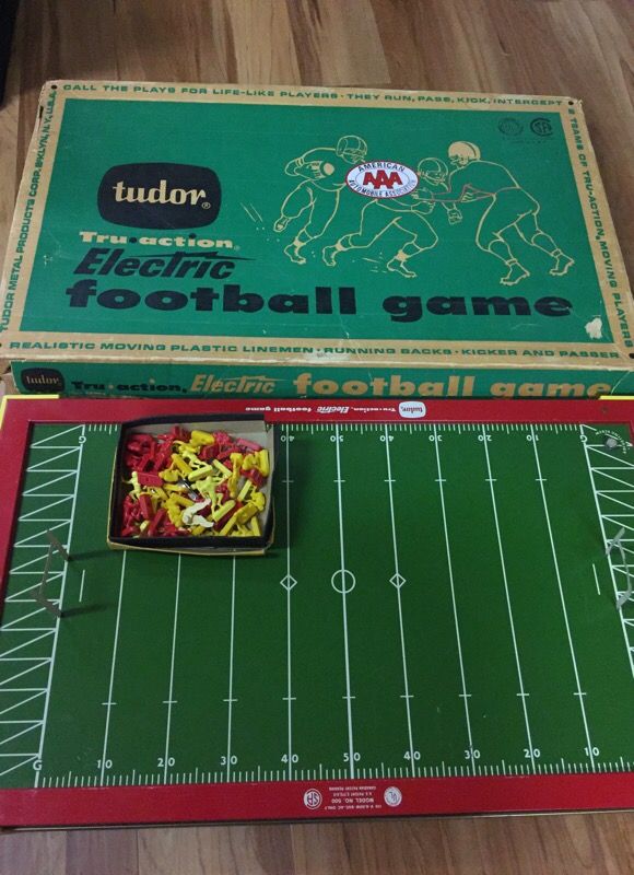 Vintage Tudor electric Football game
