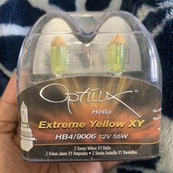 New HB4/9006 Extreme Yellow Headlight Bulb
