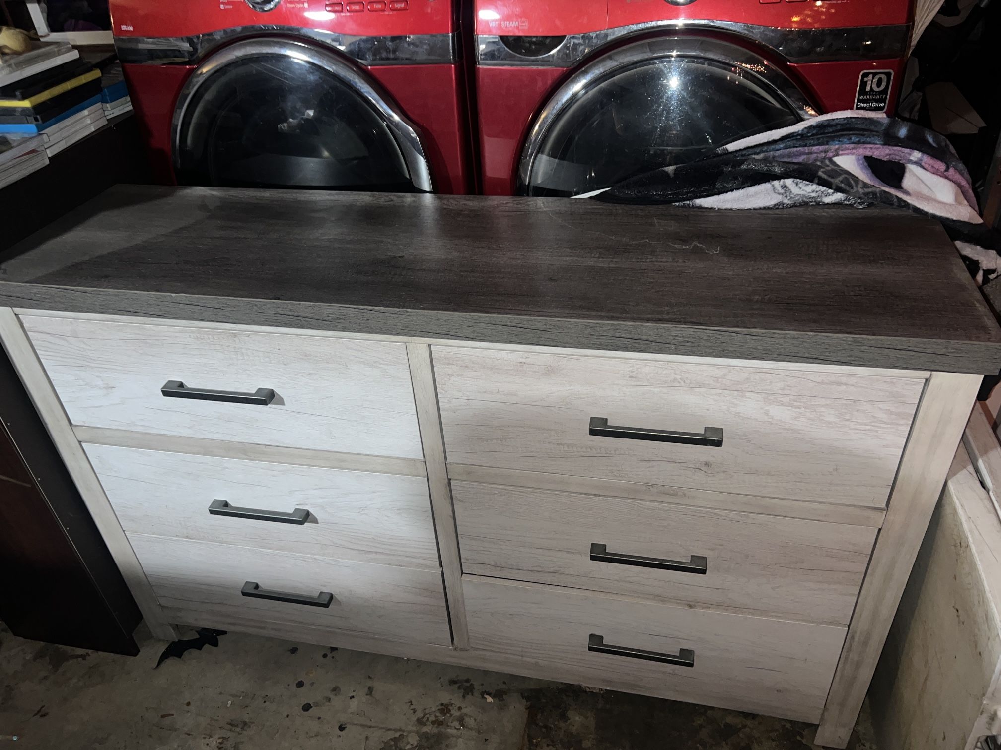 White 6 Drawer Dresser
