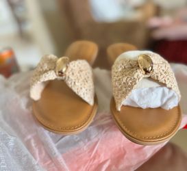 Soft Twisted Sandal Size 9 - Cream