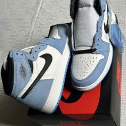 Nike Air Jordan 1 Retro High OG University Blue UNC 6.5Y or 8 Women’s 