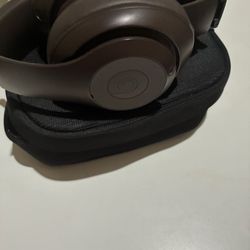 Beats Studio pro USB C - Brown