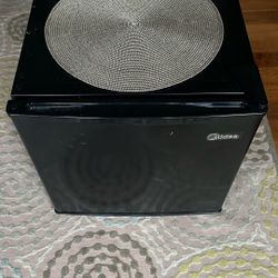 Media Mini Fridge 1.6cu. ft
