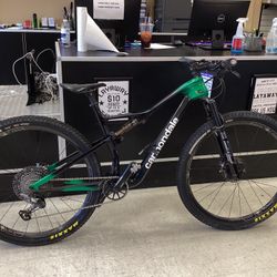 Cannondale Mountain Bike