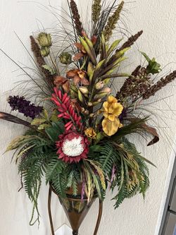 Antique flower decoration