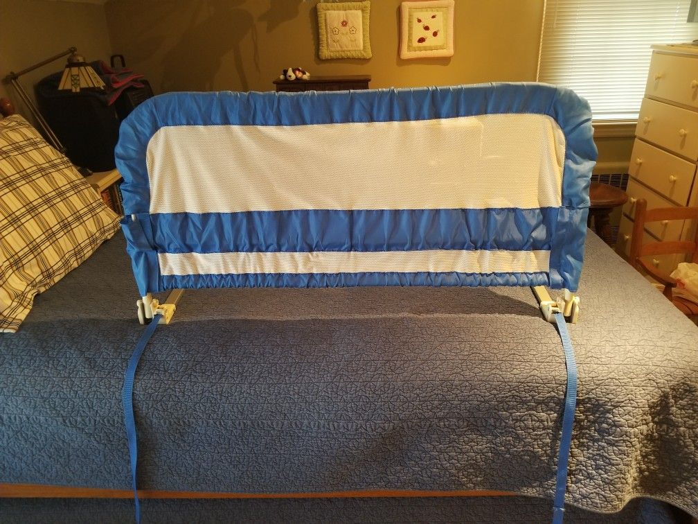 Child/Infant/Pet Safety Bedrail - Fits Twin To Queen