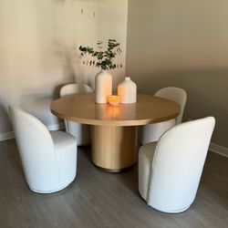 1 Dining Table & 4 Boucle Swivel Dining Chairs