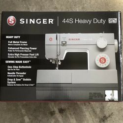 SINGER 44S HEAVY DUTY