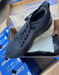 Black Brooks Adrenaline GTS 25 Color: Black/Black/Ebony Size: 15