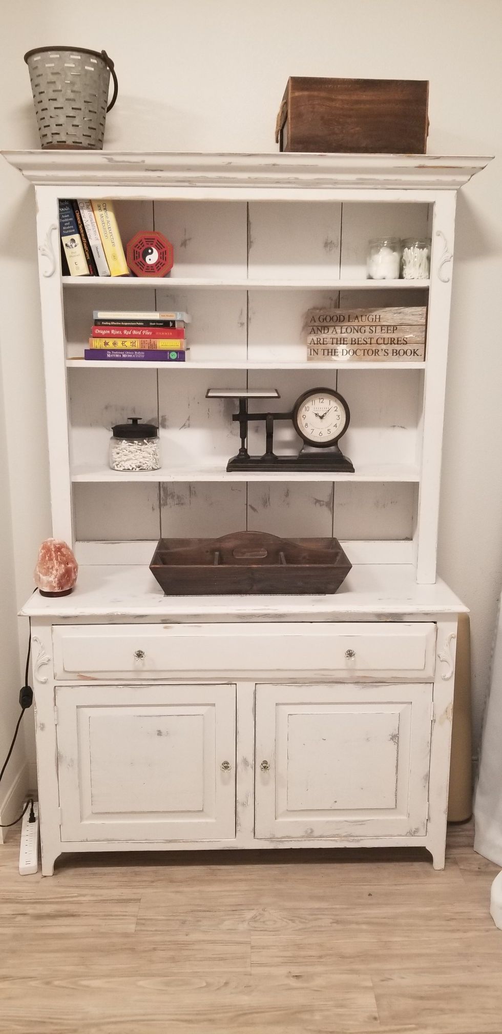 White chalk painted hutch