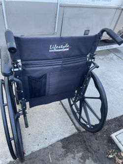 Good Working Wheel Chair