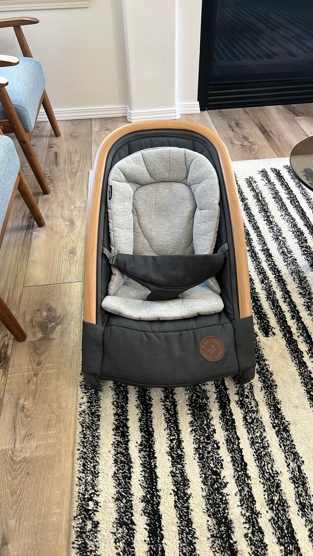 Maxi-Cosi Kori 2-in-1 Baby Bouncer Seat for Infants